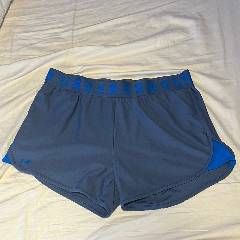 Women’s under armour shorts size XL